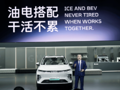 长城汽车自主研发4.0T V8发动机首次亮相，总裁穆峰：油电协同是最优动力路线！今年长城汽车第1500万辆车下线